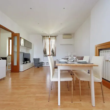 Stazione Trastevere 3br Flat By Flatinrome * Рим